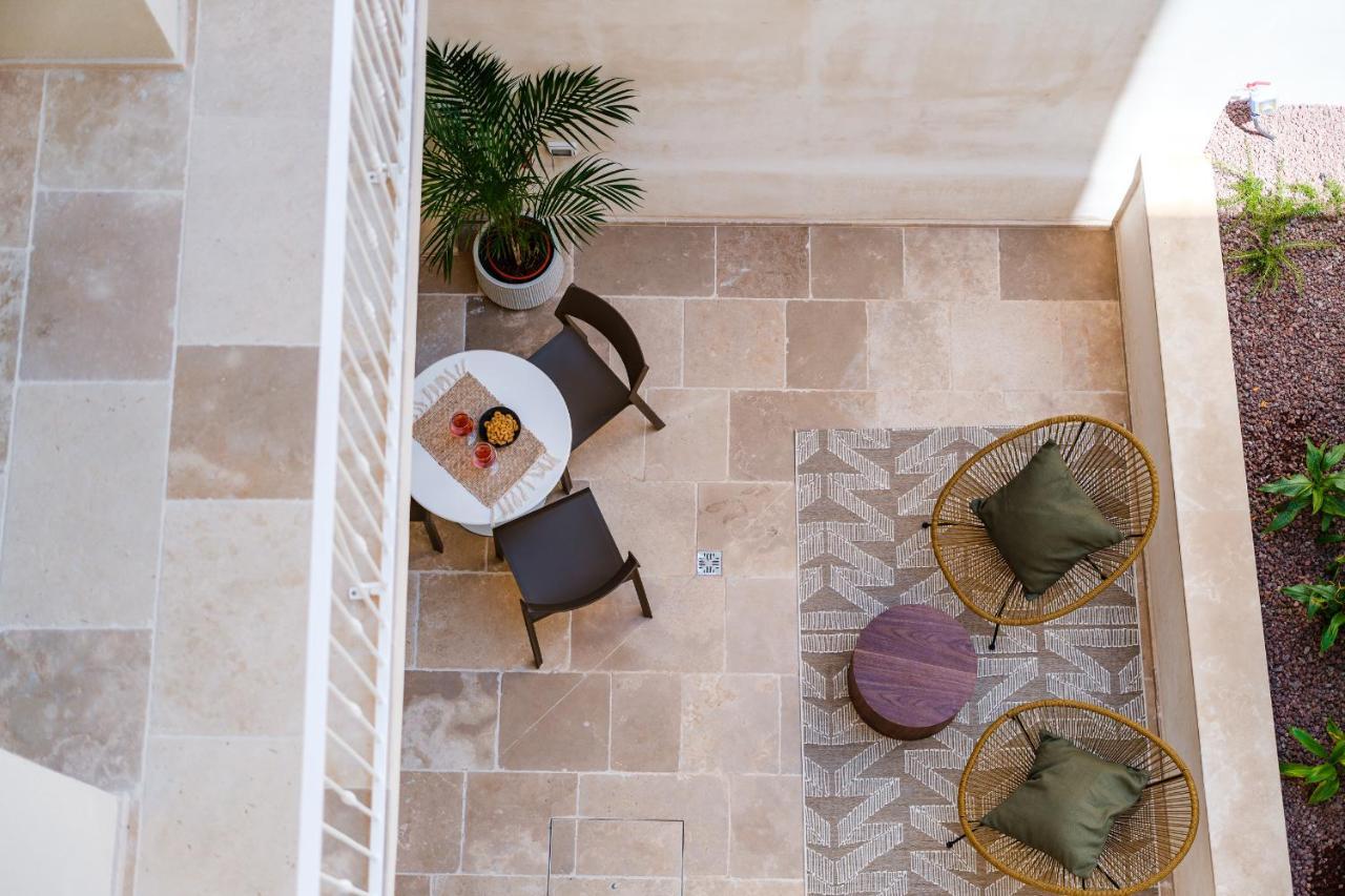 Helloapulia Charming Palazzo Clemente - Self-Catering Suites With Aircondition Monopoli Kültér fotó