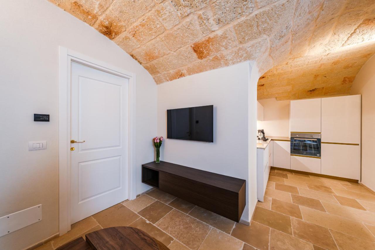 Helloapulia Charming Palazzo Clemente - Self-Catering Suites With Aircondition Monopoli Kültér fotó