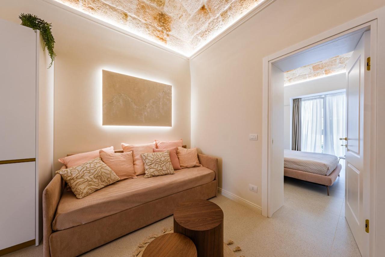Helloapulia Charming Palazzo Clemente - Self-Catering Suites With Aircondition Monopoli Kültér fotó