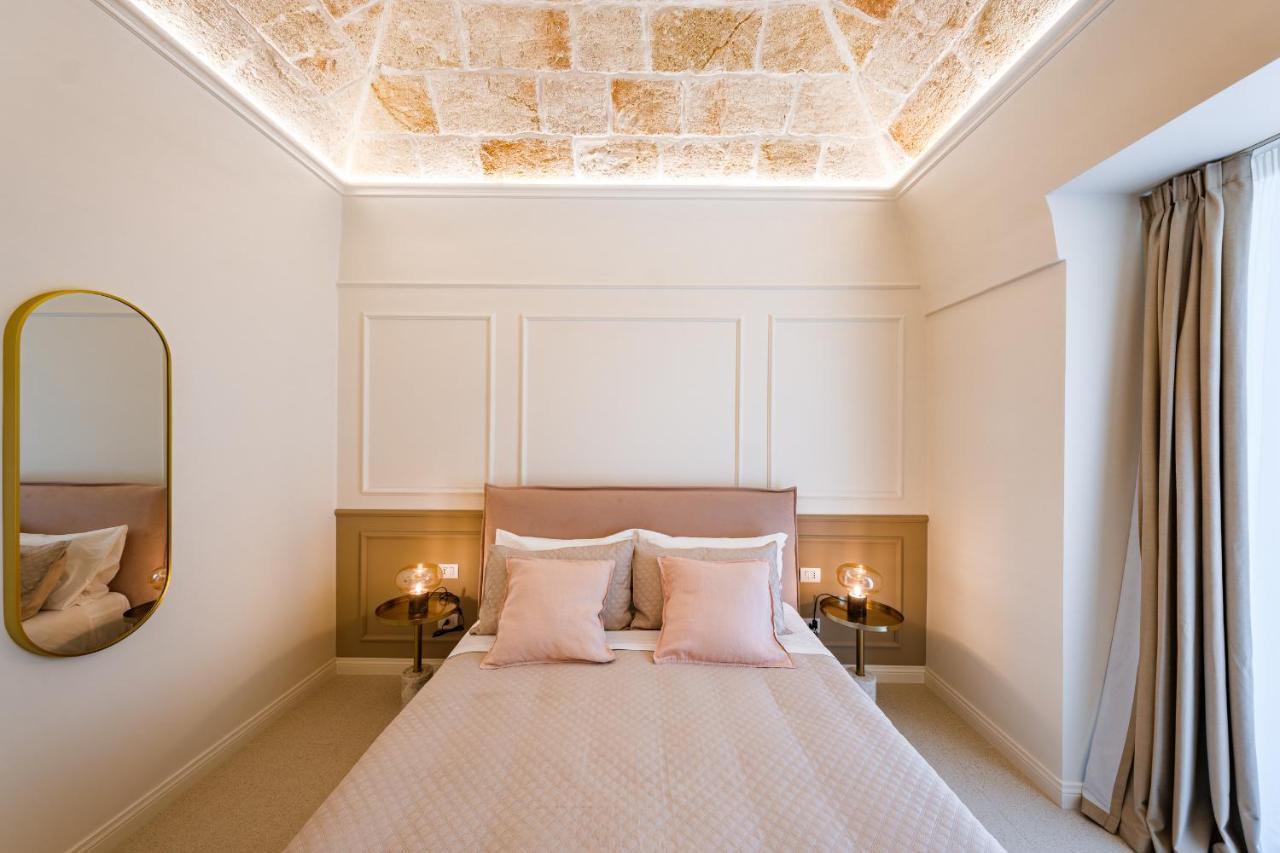 Helloapulia Charming Palazzo Clemente - Self-Catering Suites With Aircondition Monopoli Kültér fotó