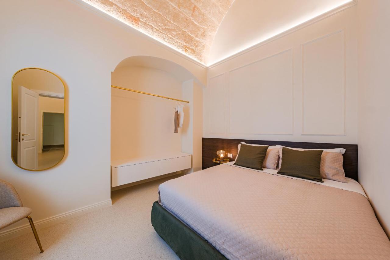 Helloapulia Charming Palazzo Clemente - Self-Catering Suites With Aircondition Monopoli Kültér fotó