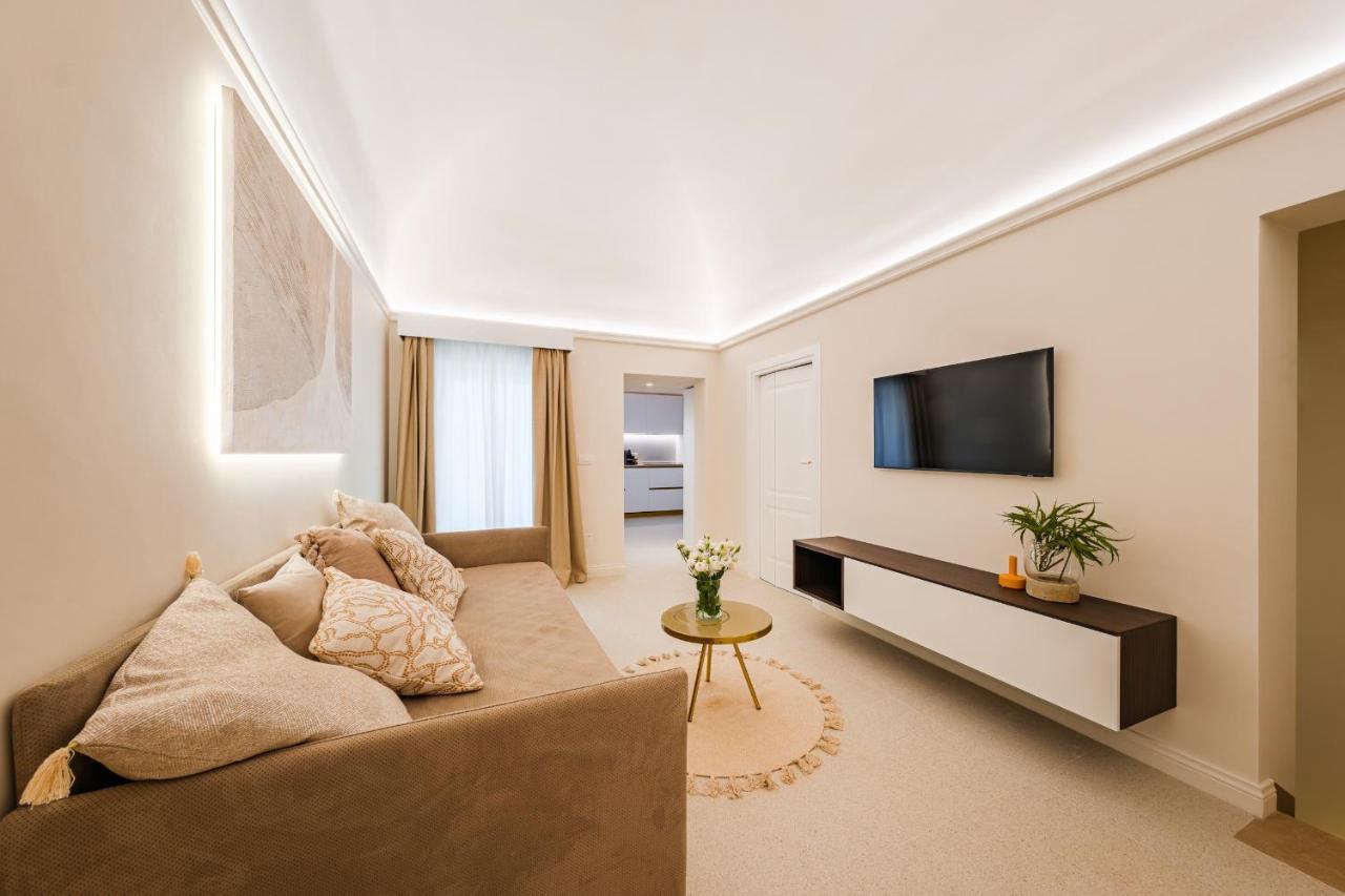 Helloapulia Charming Palazzo Clemente - Self-Catering Suites With Aircondition Monopoli Kültér fotó
