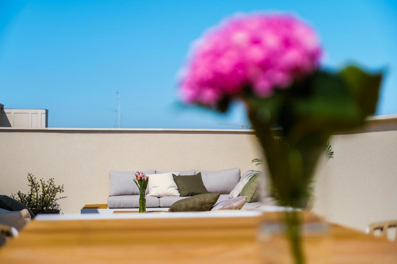 Helloapulia Charming Palazzo Clemente - Self-Catering Suites With Aircondition Monopoli Kültér fotó